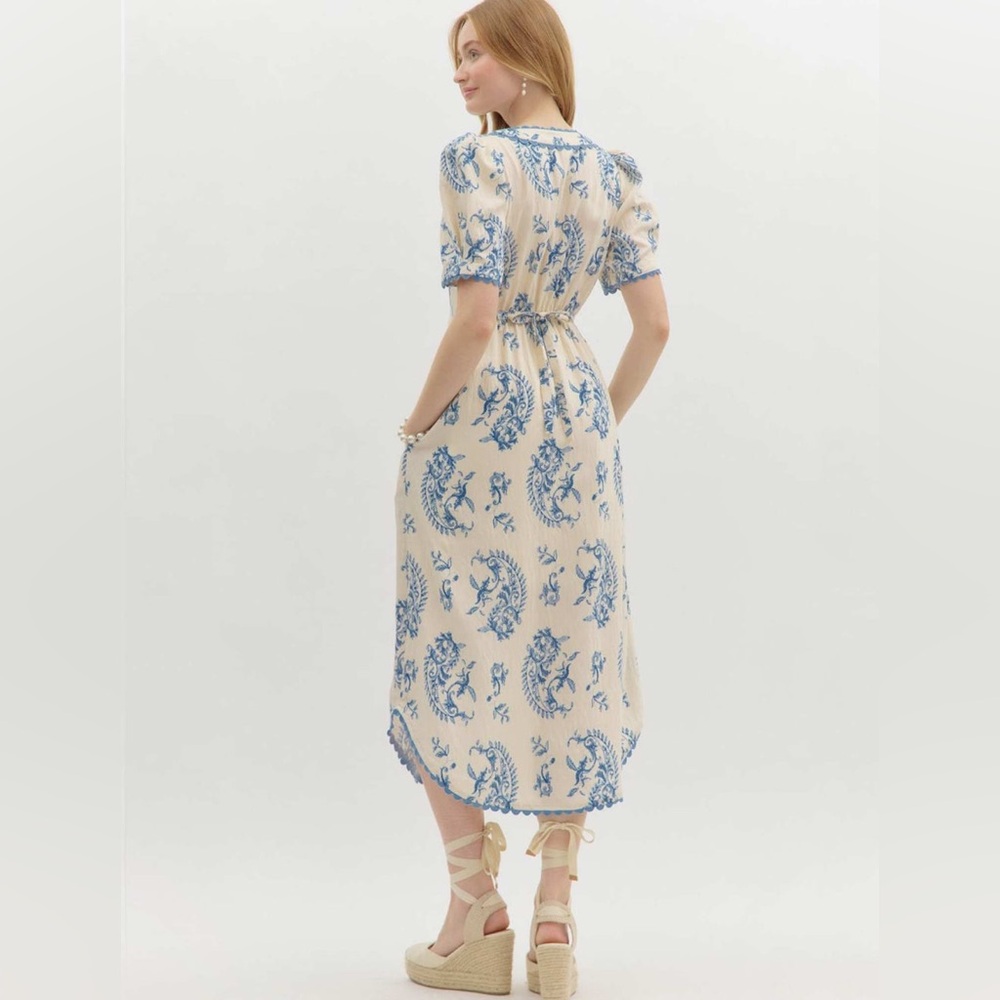Blue & Cream V-Neck Floral Midi Dress - Picture 5 of 7